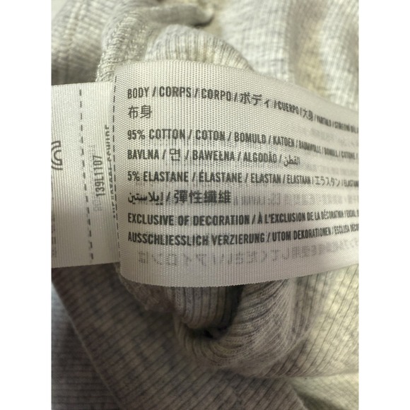 5 ABERCROMBIE & FITCH A&F - 1 Soft Rib & 4 Essentials Scoop Tank Shirts - Medium - Picture 16 of 16